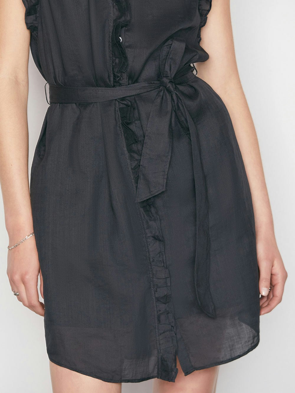 dress bottom detail view